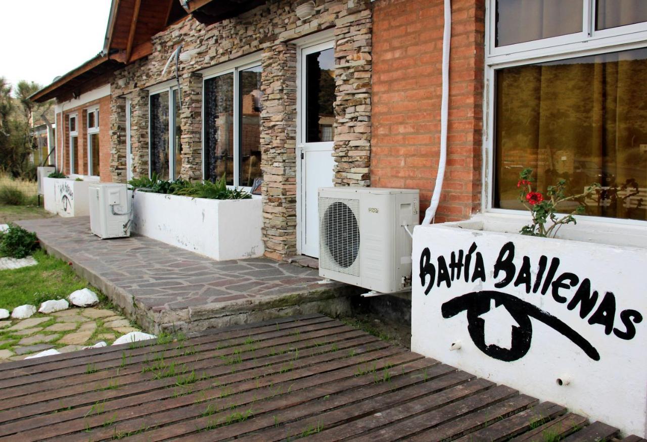 Hostel Bahia Ballenas ปูแอร์โตปีรามีเดส ภายนอก รูปภาพ